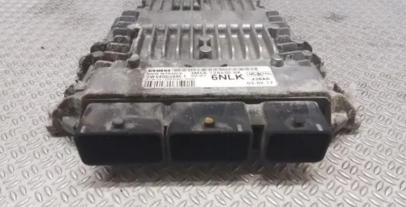 Ford C-MAX I Engine control unit/module 3M5A12A650HK
