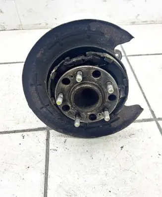 Hyundai Tucson TL Rear wheel hub spindle/knuckle 