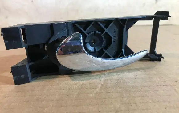 Jaguar XJ X308 Rear door interior handle R30213
