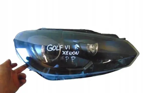Volkswagen Golf VI Headlight/headlamp 5K1941752E