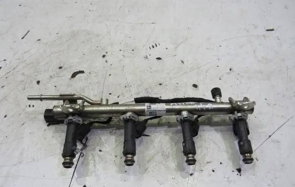 Opel Astra K Fuel main line pipe 12668433