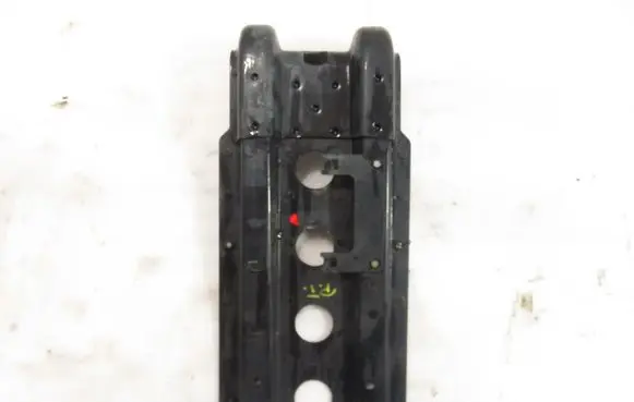 Man TGE 1gen Fender mounting bracket