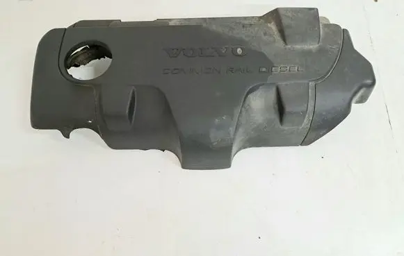 Volvo V70 Engine cover (trim)