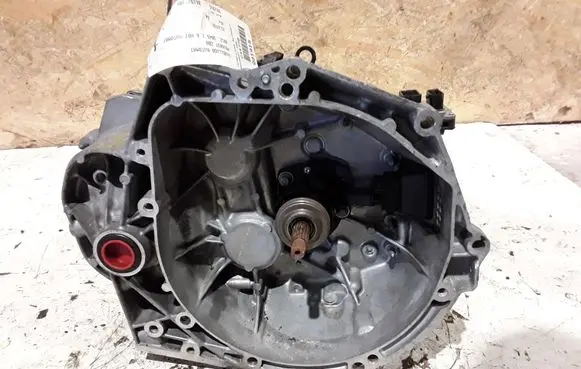 Peugeot 208 Automatic gearbox P8678905780 9VOE1FT6M