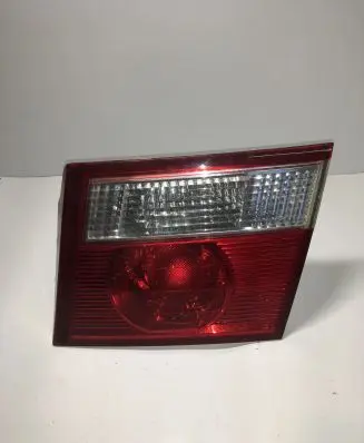 KIA Carens I Tailgate rear/tail lights