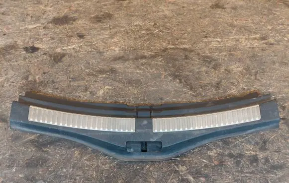 Renault Megane IV Trunk/boot sill cover protection 849204957R