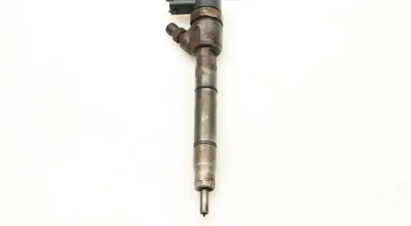 Hyundai i40 Fuel injector 338002A800