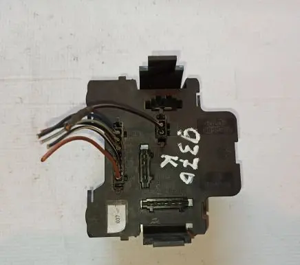 Volkswagen Transporter - Caravelle T4 Tail light bulb cover holder 701945257 405601