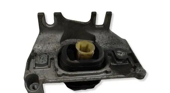 Renault Captur Engine mount bracket 112228880R