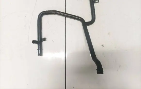 Audi A4 S4 B6 8E 8H Engine coolant pipe/hose