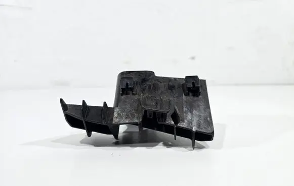 Toyota Yaris Rear bumper mounting bracket 521560D090