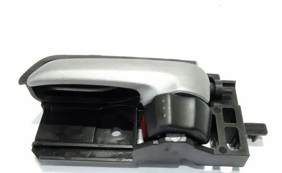 Suzuki SX4 Rear door interior handle