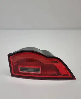 Jaguar F-Pace Tailgate rear/tail lights HK8315K272AA
