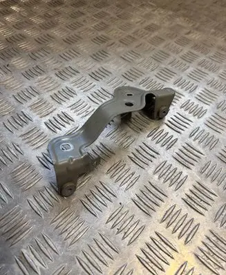 BMW i4 Fender mounting bracket 7486805