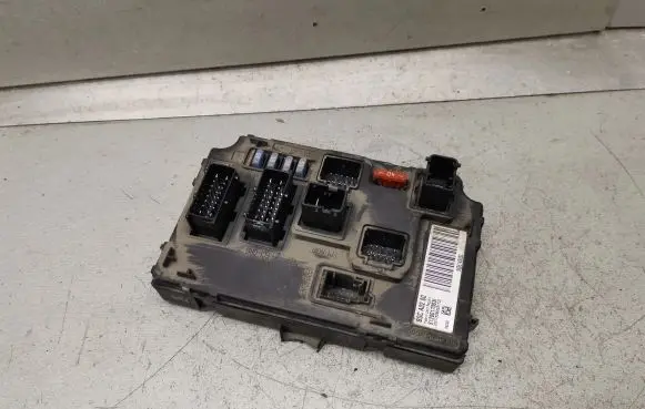 Peugeot 407 Fuse module 9656148080 S120017003I
