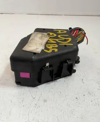 Audi A4 S4 B5 8D Fuse 2517028