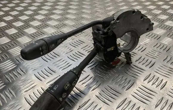 Mercedes-Benz E W211 Indicator stalk A1715402245