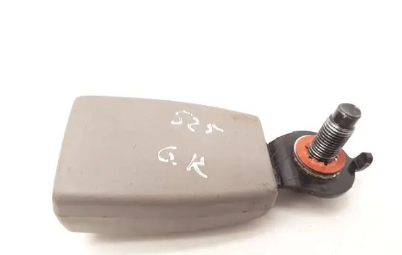 KIA Carnival Rear seatbelt buckle 071127