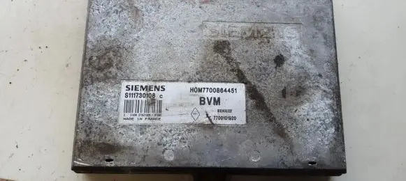 Renault Megane I Engine control unit/module h0m7700864451 hom7700864451