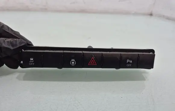 Jeep Grand Cherokee A set of switches P56046290AB