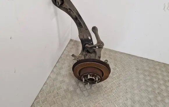 Ford Kuga II Rear wheel hub spindle/knuckle 