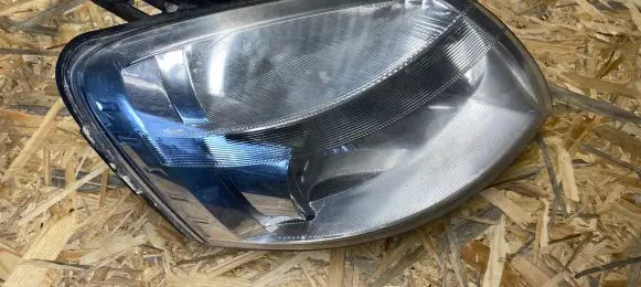 Peugeot Partner Headlight/headlamp