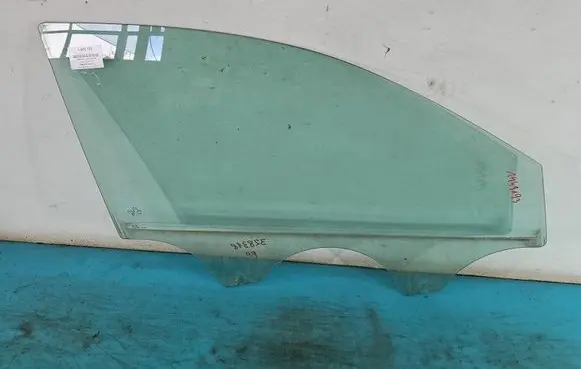 Skoda Karoq Front door window glass four-door IMPRK1449193