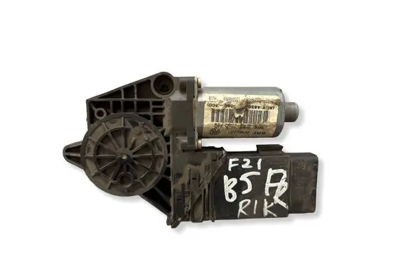 Volkswagen PASSAT B5 Front door window regulator motor 9776105415301 18713