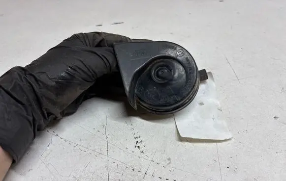BMW 3 E90 E91 Horn signal