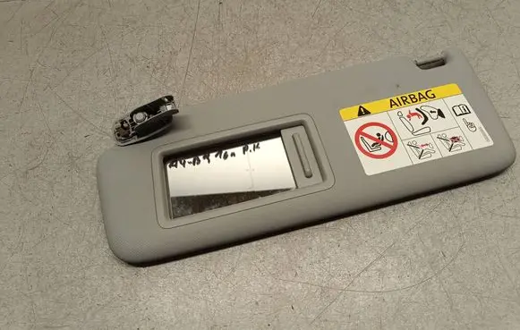 Sun visor