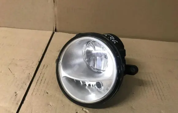 Renault Twingo II Front fog light 261558092R