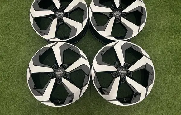 Nissan Qashqai J12 R18 alloy rim 6UA8A