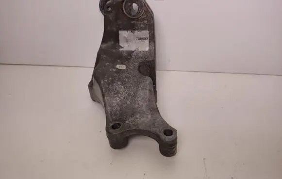 Ford Mustang VI Engine mounting bracket X05302A