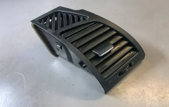 BMW 1 E81 E87 Dashboard side air vent grill/cover trim 7059188 64227059188