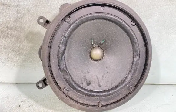 Audi A4 S4 B6 8E 8H Front door speaker 8e0035411a