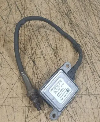 Mercedes-Benz Sprinter W906 Lambda probe sensor A0009050008