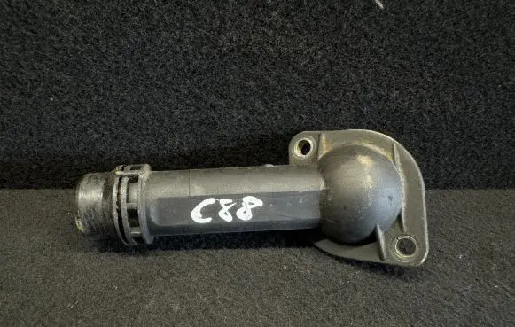 Audi A6 S6 C5 4B Thermostat housing 038121121B