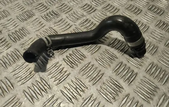 Volvo XC90 Engine coolant pipe/hose 31465024