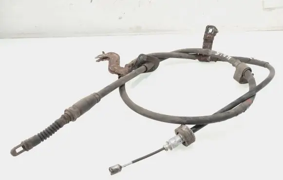 Hyundai i30 Handbrake/parking brake wiring cable 