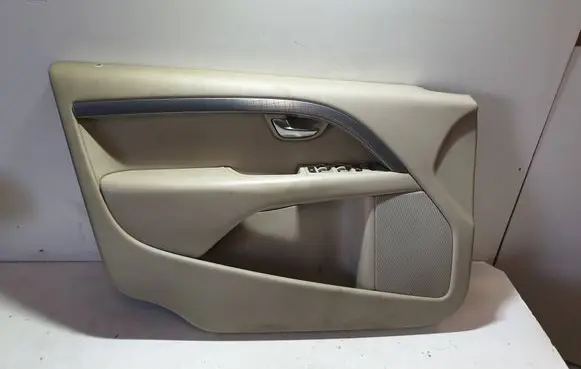 Volvo XC70 Front door card panel trim 30649479