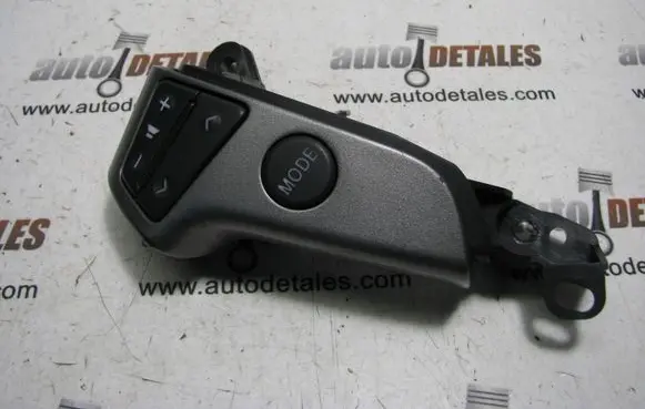 Toyota Avensis T250 Steering wheel buttons/switches 