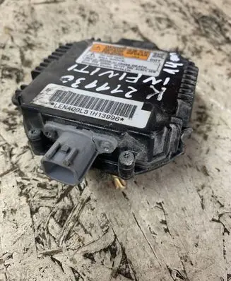 Infiniti QX60 L50 Headlight ballast module Xenon