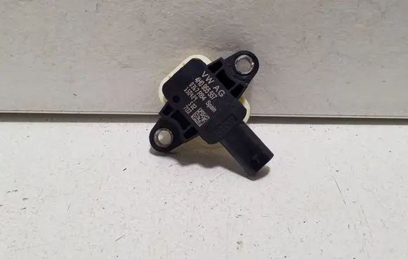Audi A1 Airbag deployment crash/impact sensor 4H0955557