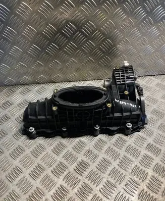 Mercedes-Benz C W204 Intake manifold 6510900037 A6510900037