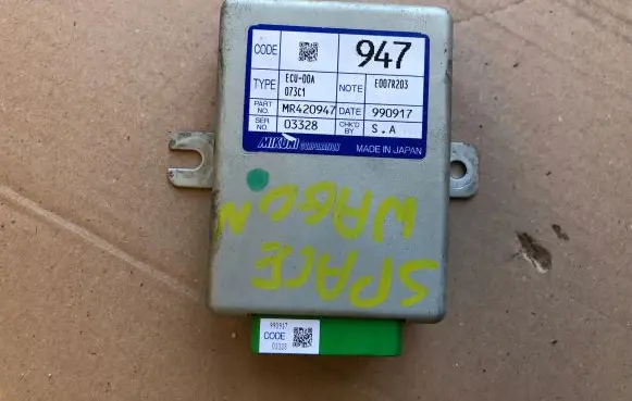 Mitsubishi Space Wagon Airbag control unit/module MR420947