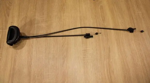 Engine bonnet/hood lock release cable