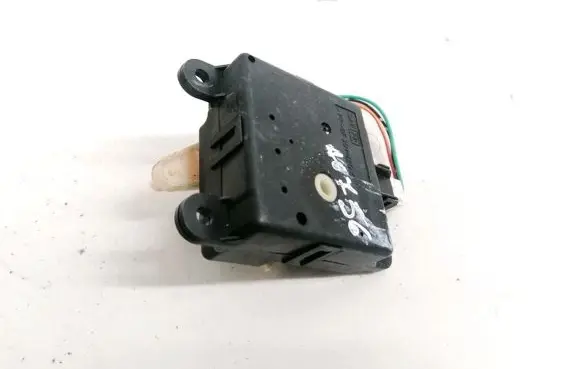 Nissan Primera Air flap motor/actuator 3T05030820 020122
