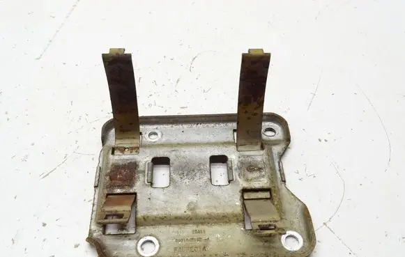 Opel Vivaro Other exterior part 208184201R