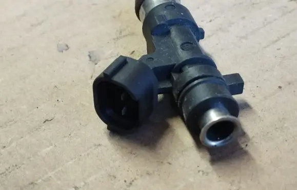 Nissan Note (E11) Fuel injector 0280158013