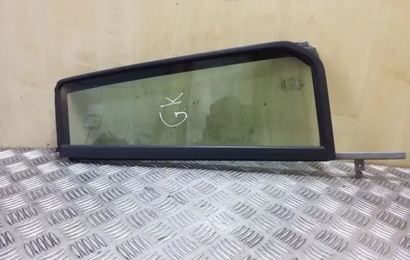Rear vent window glass